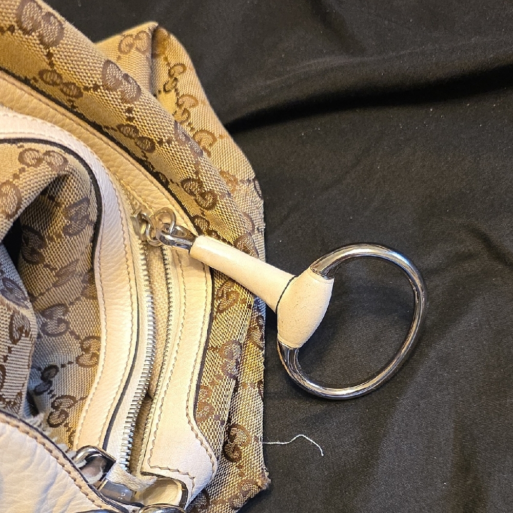 Gucci Beige and Brown Monogram Shoulder Bag - Picture 6 of 16
